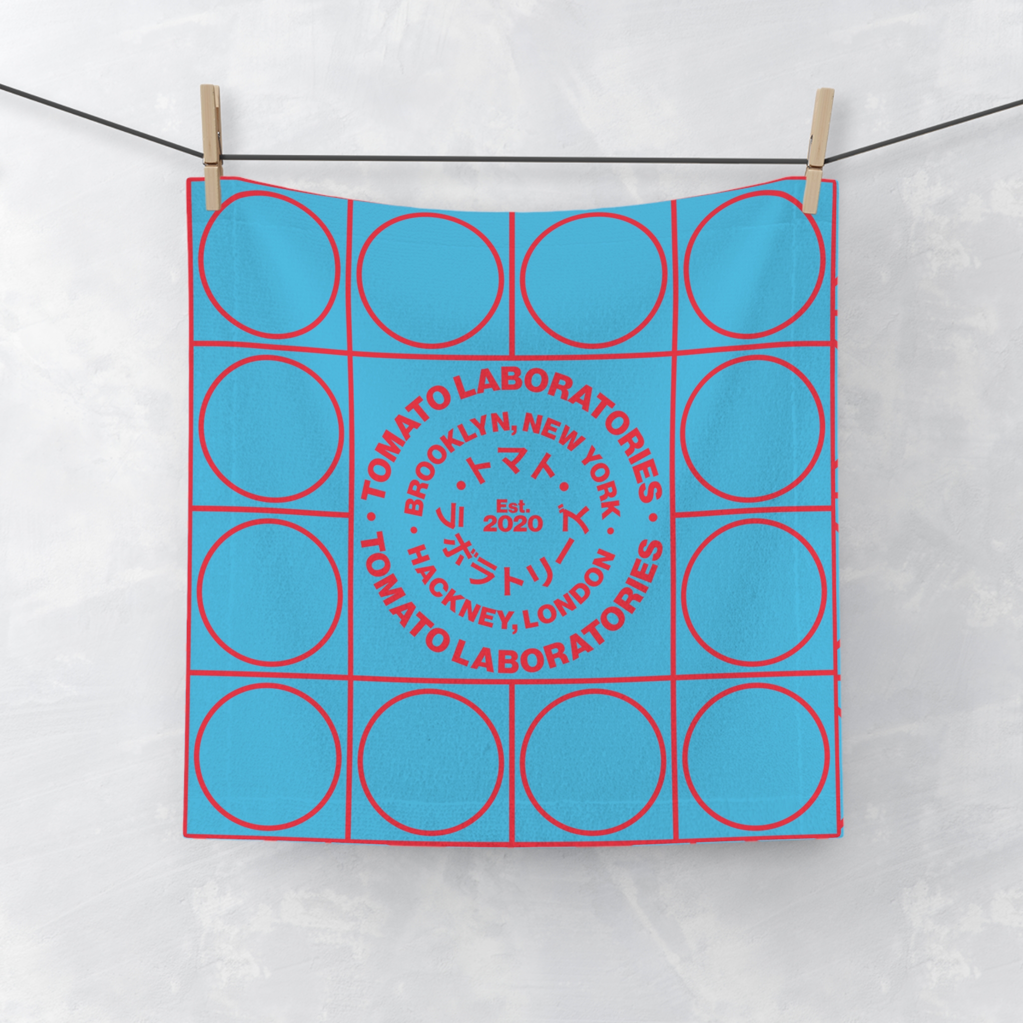 Street Towel (Tomato on Water)